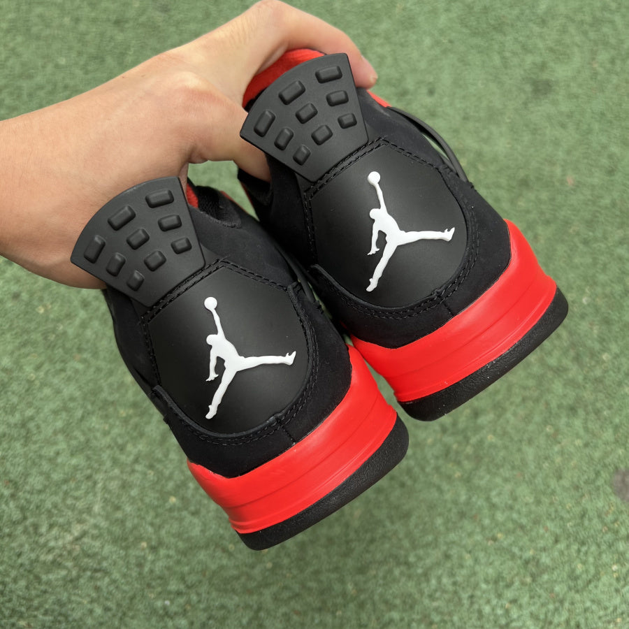Air Jordan 4