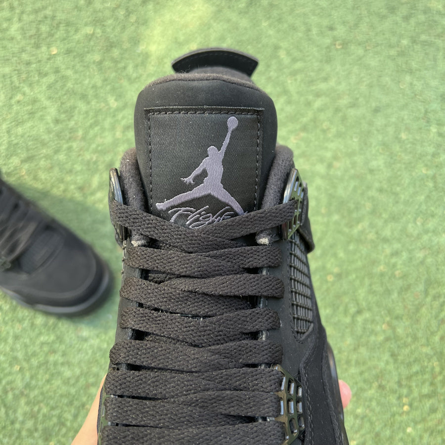 Air Jordan 4