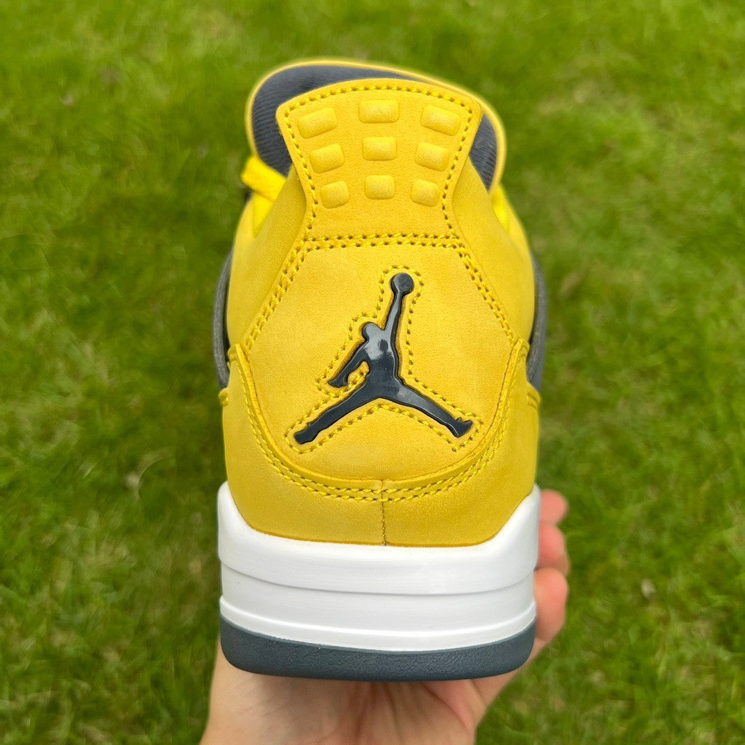 Air Jordan 4