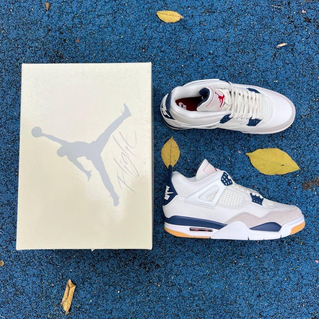 Air Jordan 4 Nike/SB