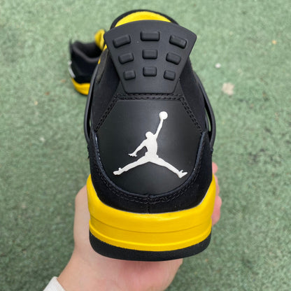 Air Jordan 4